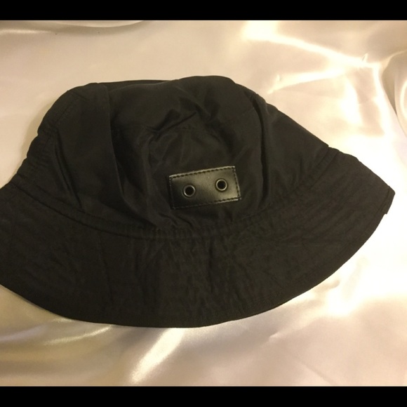 Dolce & Gabbana Accessories - Bucket hat D&G Dolce & Gabbana Dolce & Gabbana Accessories - Bucket hat D&G Dolce & Gabbana